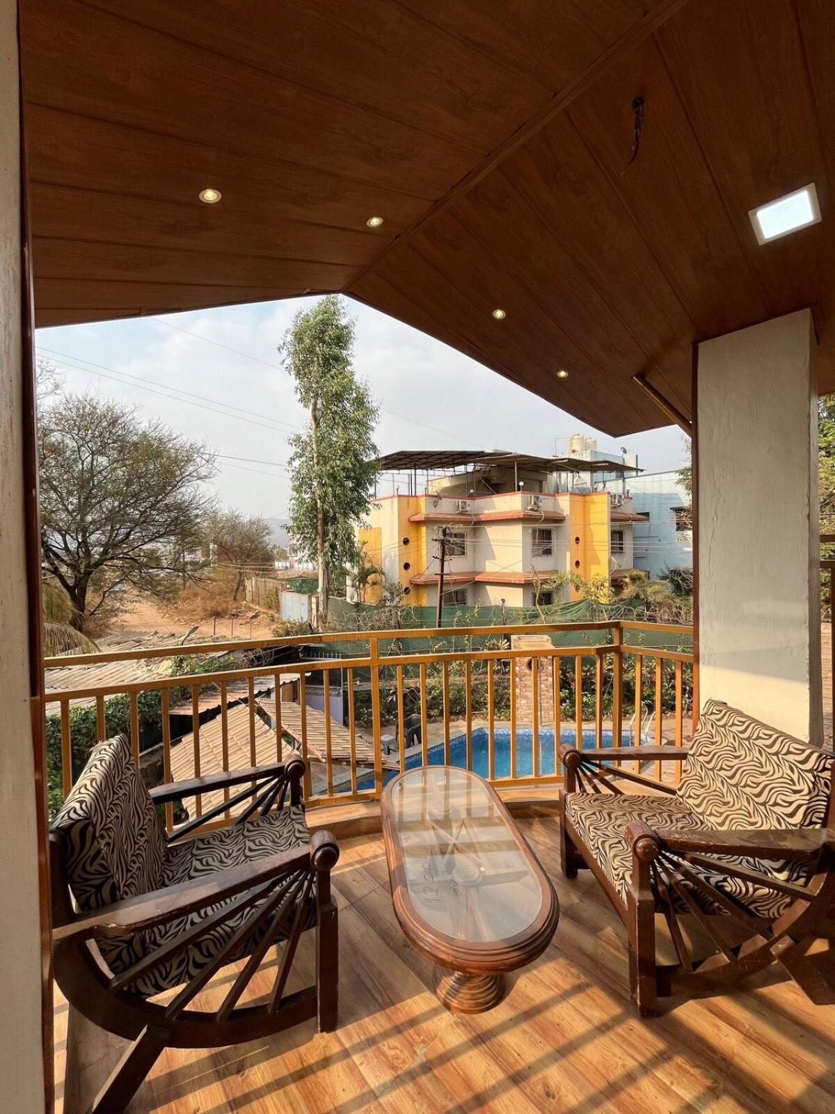 Govind Villa - 3Bhk Penthouse Suite With Pool Splash Lonavala Eksteriør bilde